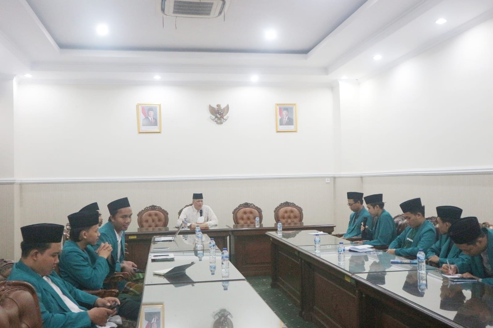 Pelatihan Penulisan Makalah bagi Santri Pesantren Tahfidz Al-Qur'an MAJT-BAZNAS Jateng dalam Rangka Peningkatan Mutu Akademik